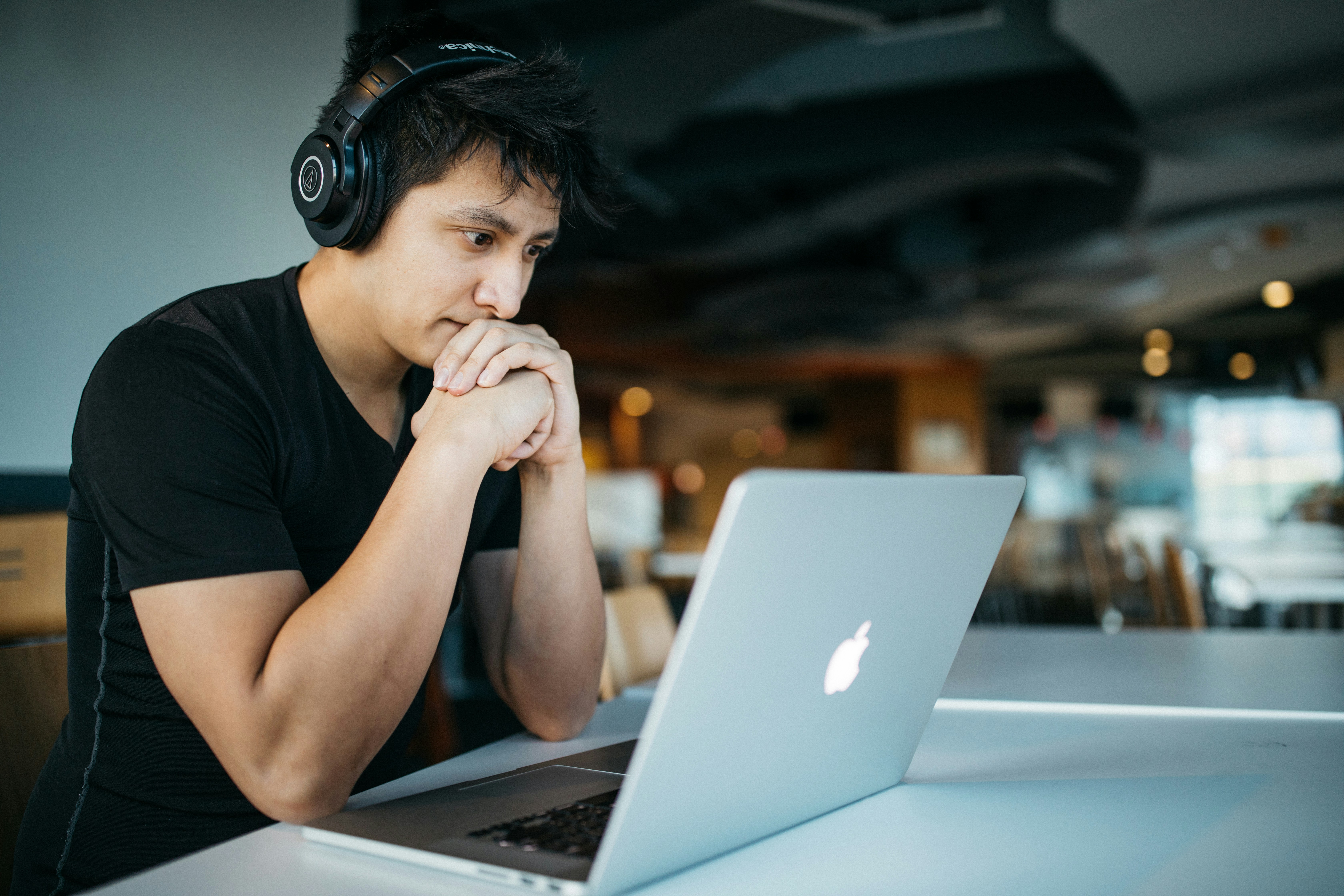 A practical 10-step guide to starting a business in Singapore - Work-Buddy coworking insights