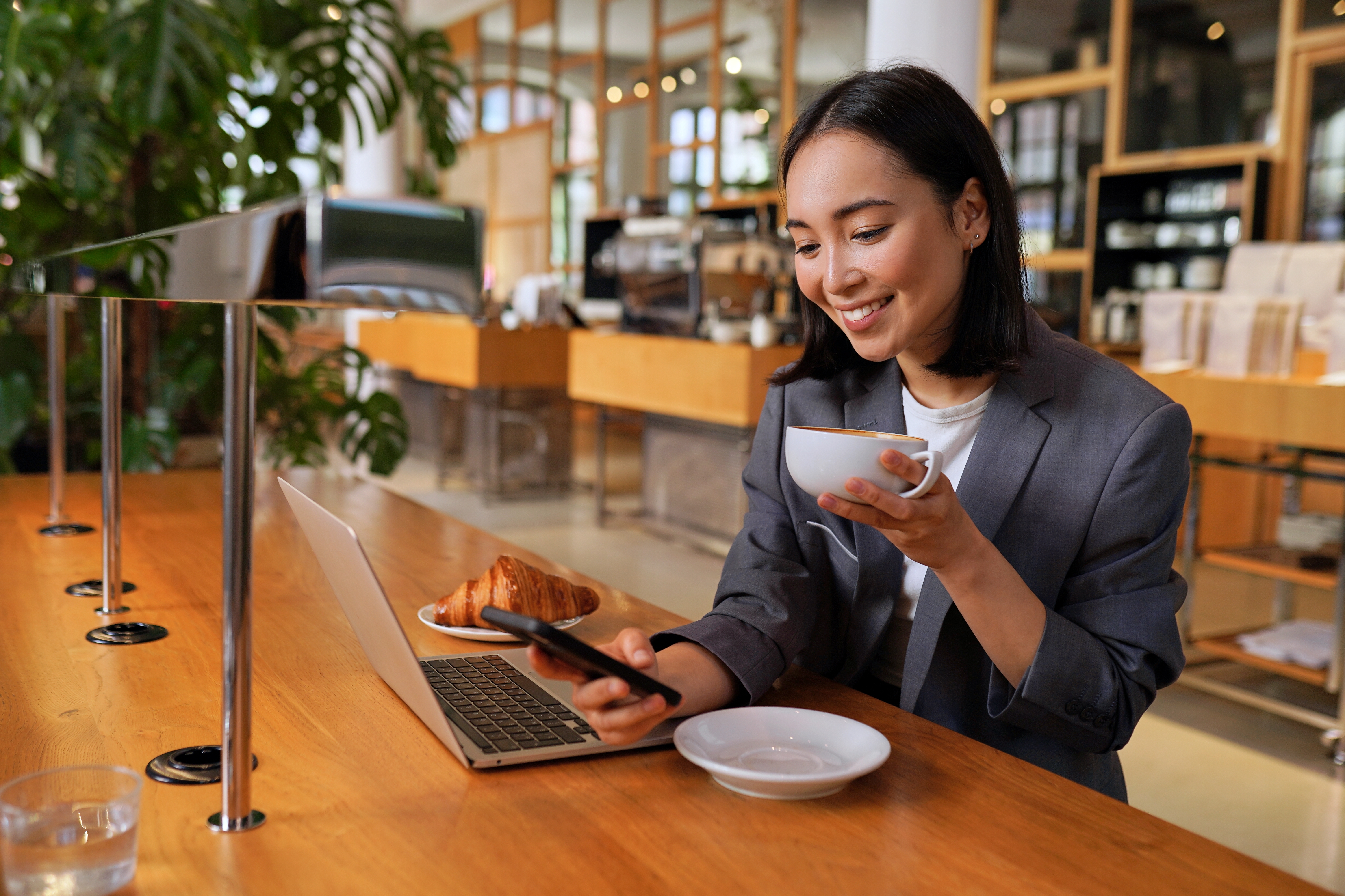 Startup essentials: Your 2025 guide to business insurance in Singapore - Work-Buddy coworking insights
