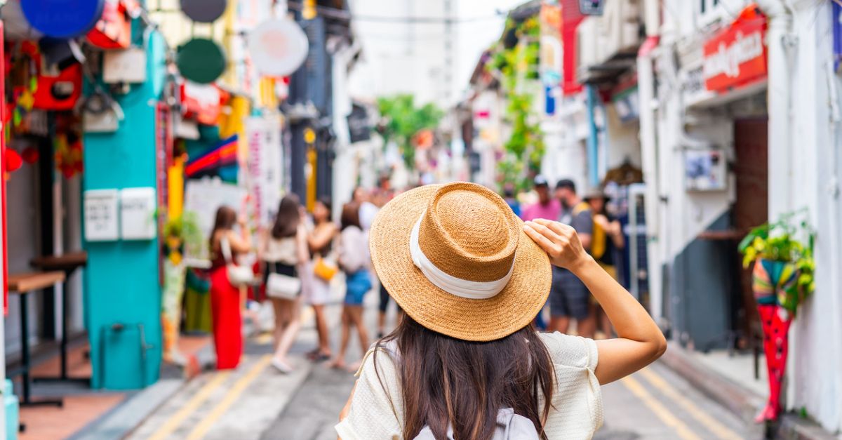 Where to Hotdesk (and Eat) in Bugis Singapore - Work-Buddy coworking insights